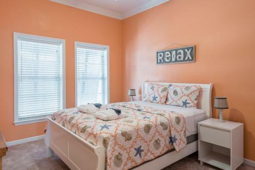 103 Waters Edge ~ 3bed/3bath Townhouse~ Pool~fishing Dock