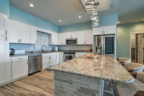Luxurious Waterfront Retreat With Private Pier!