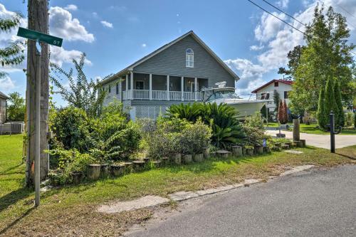 Luxurious Waterfront Retreat With Private Pier!