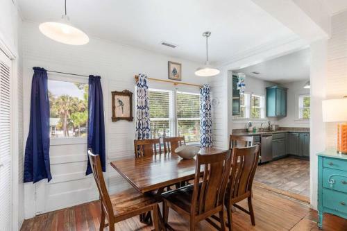 1120 E Arctic Ave - Neptune's Folly - Ocean View