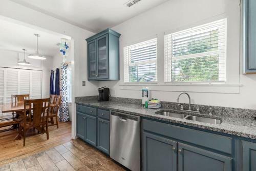 1120 E Arctic Ave - Neptune's Folly - Ocean View
