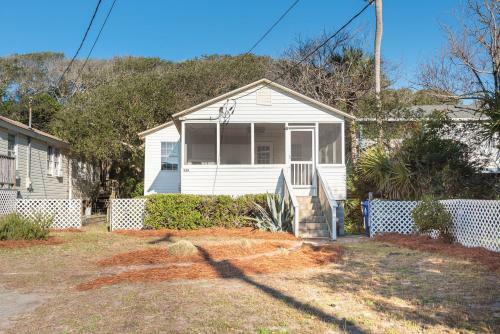 220 W Ashley - Corner Cottage - Central Location