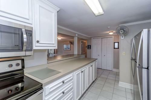 817 East Arctic