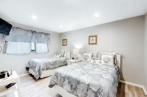 Queens Grant 554