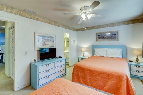 18 Sailmaster Shipyard Condo