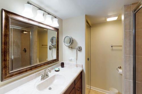 Ocean Cove 826