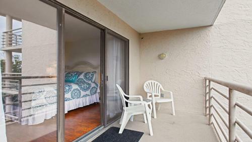 3426 Villamare