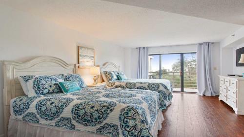 3426 Villamare