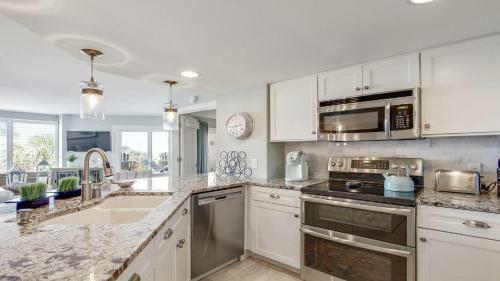 1206 Villamare Villas