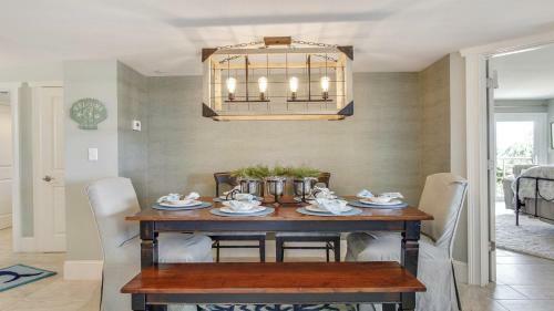 1206 Villamare Villas