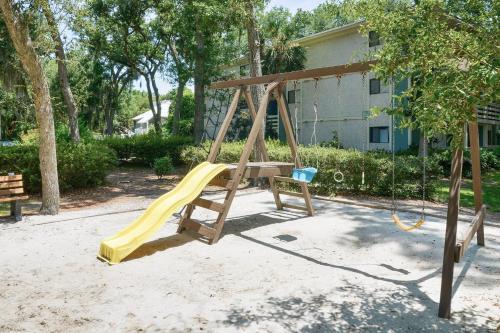 New Listing! Ground-floor Villa With Pools, Tennis Villa