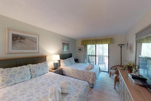 Moorings 43-44