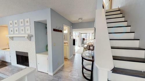 196 Beachwalk