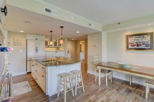 2512 Villamare Penthouse Ocean View