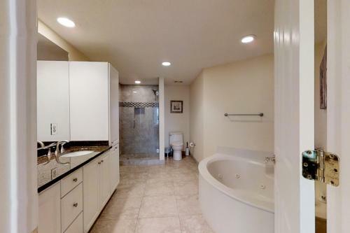 Hampton Place 6407