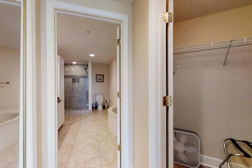 Hampton Place 6407