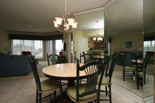 Windsor Court North 4204