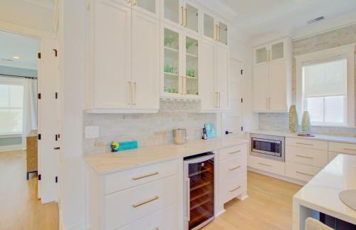 311 Carolina Boulevard