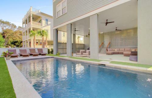 311 Carolina Boulevard