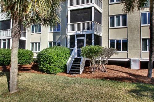 102 E Port O Call