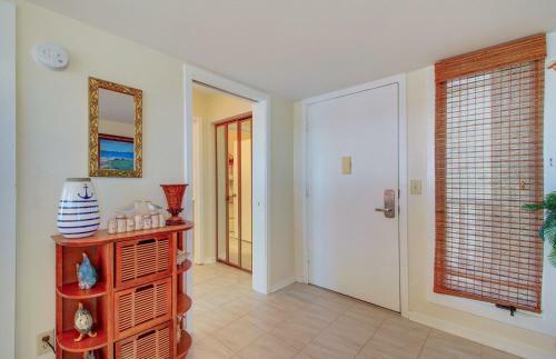 204 F Port O Call
