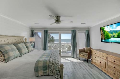 32 Beach Club Villa