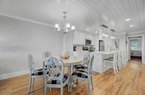 32 Beach Club Villa