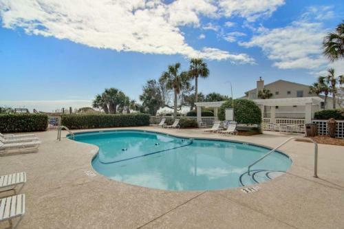 48 Beach Club Villa