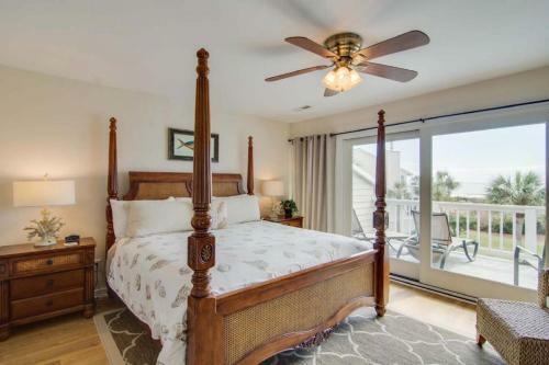 48 Beach Club Villa