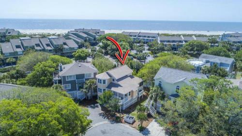 72 Pelican Bay