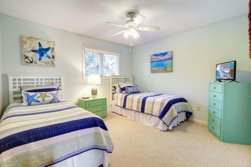 3 Twin Oaks Lane