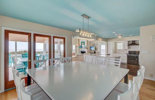 11 Surf Lane