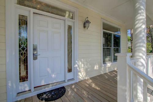 5803 Back Bay Drive