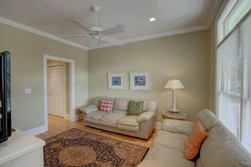 5803 Back Bay Drive