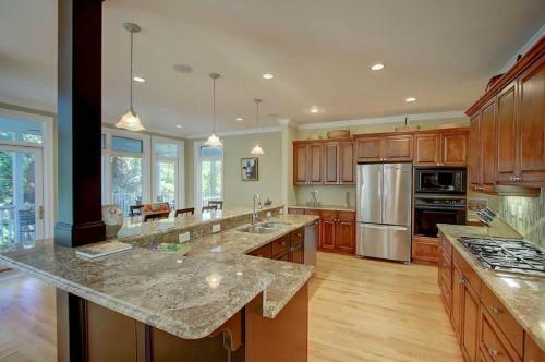 5803 Back Bay Drive