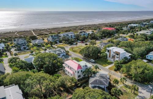 4 36th Avenue