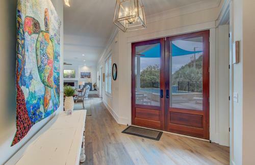 4 36th Avenue