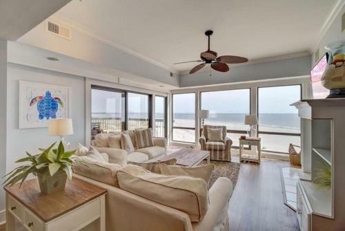 1405 Ocean Club