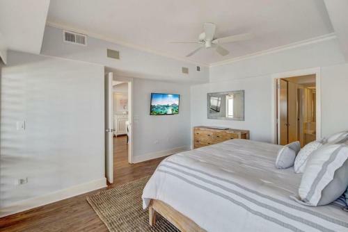1405 Ocean Club