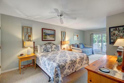 25 Pelican Bay