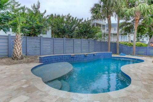 3 46th Avenue