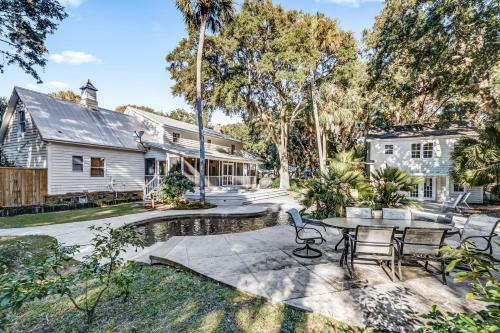 286 Forest Trail