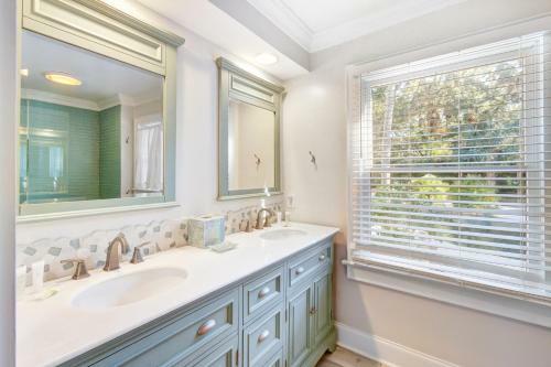 286 Forest Trail