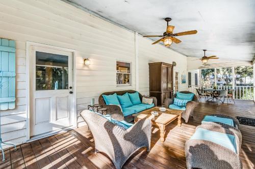 286 Forest Trail