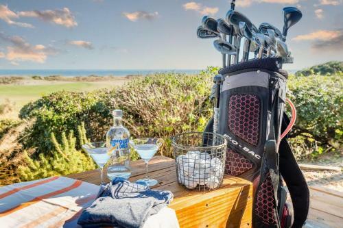 High Tide - Incredible Beach Front Abode W Pool & Beach Views