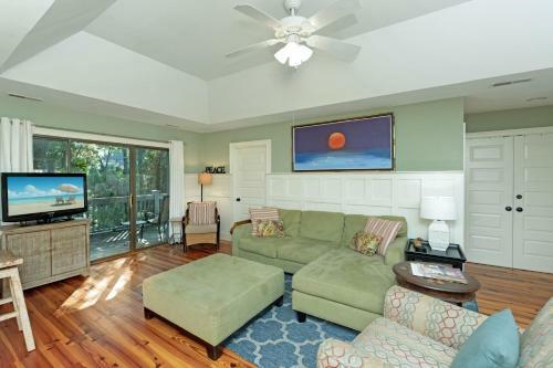 1030 Sparrow Pond Cottage