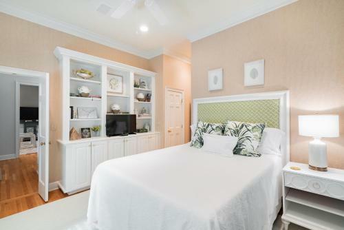 167 Surfsong Road