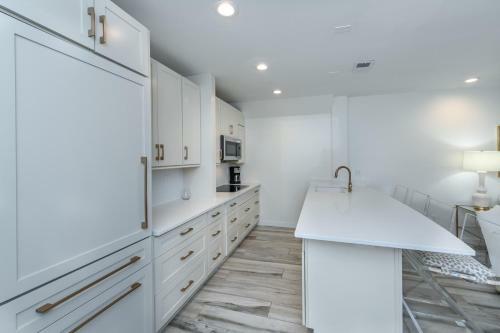 2374 Shipwatch Villa