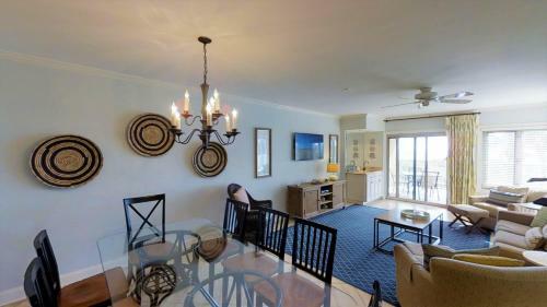 5101 Windswept Villa
