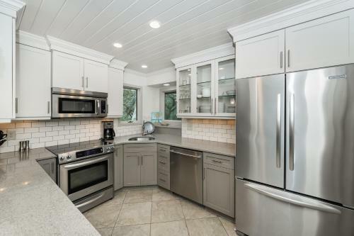 4550 Parkside Villa